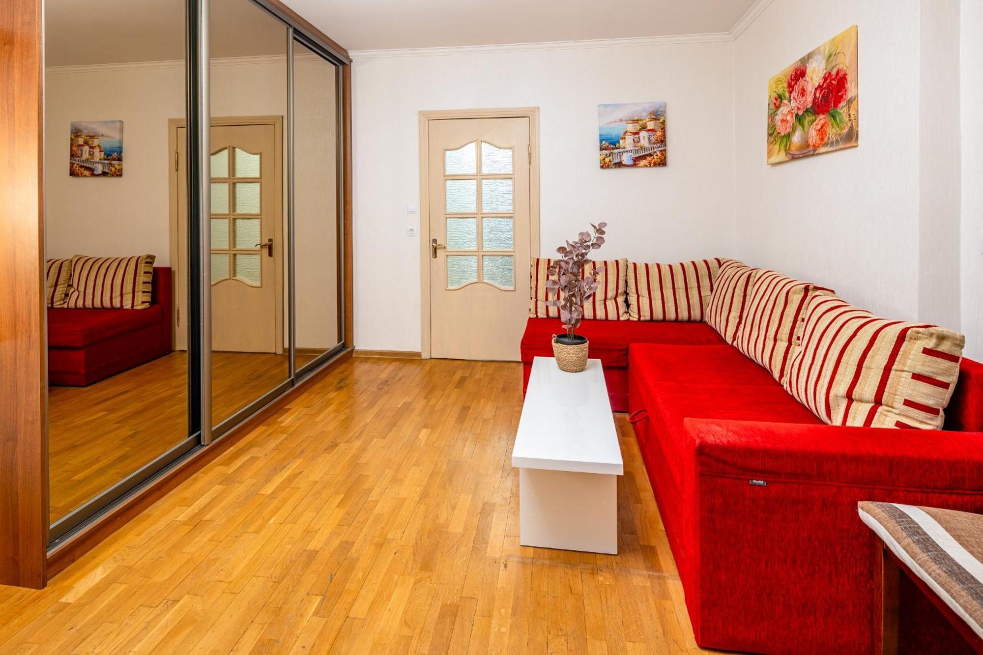 Apartment Just Another Comfy On The Main Squere. 2 Bedrooms, Own Heating, Ac *