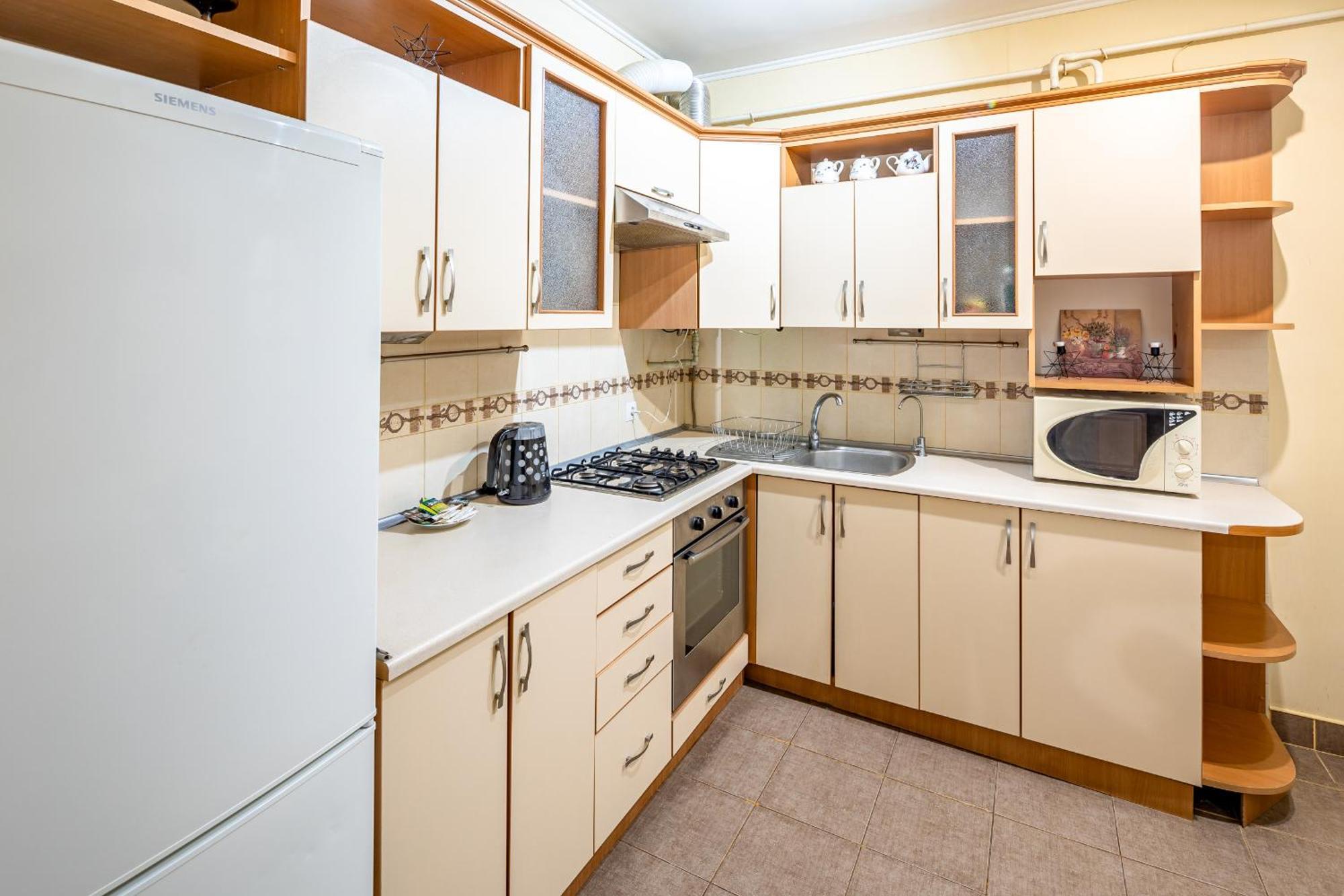 Just Another Comfy On The Main Squere. 2 Bedrooms, Own Heating, Ac Apartment
